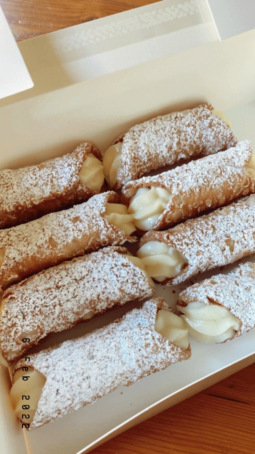 Cannoli's