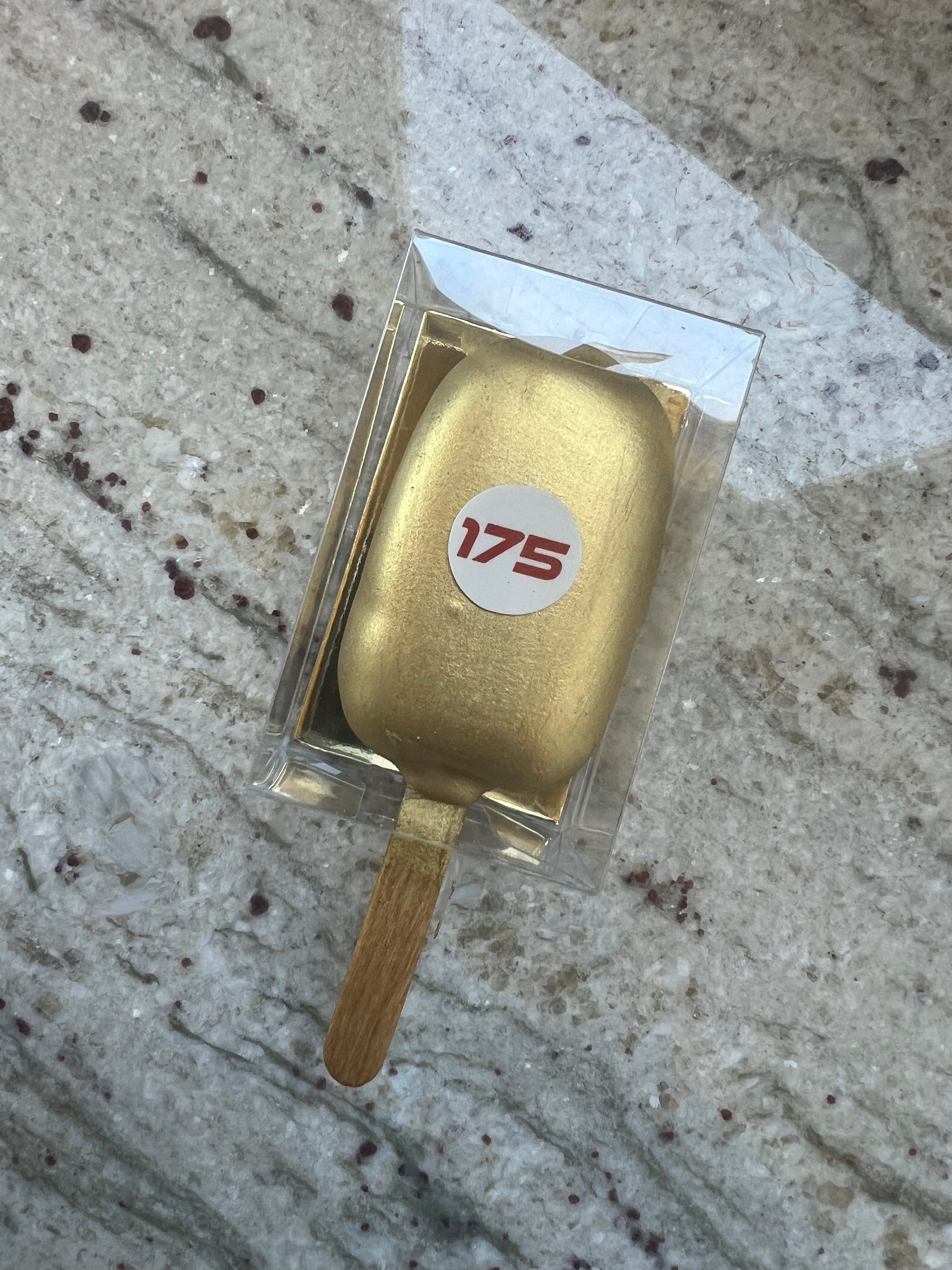 Cakesicle Gift Favours