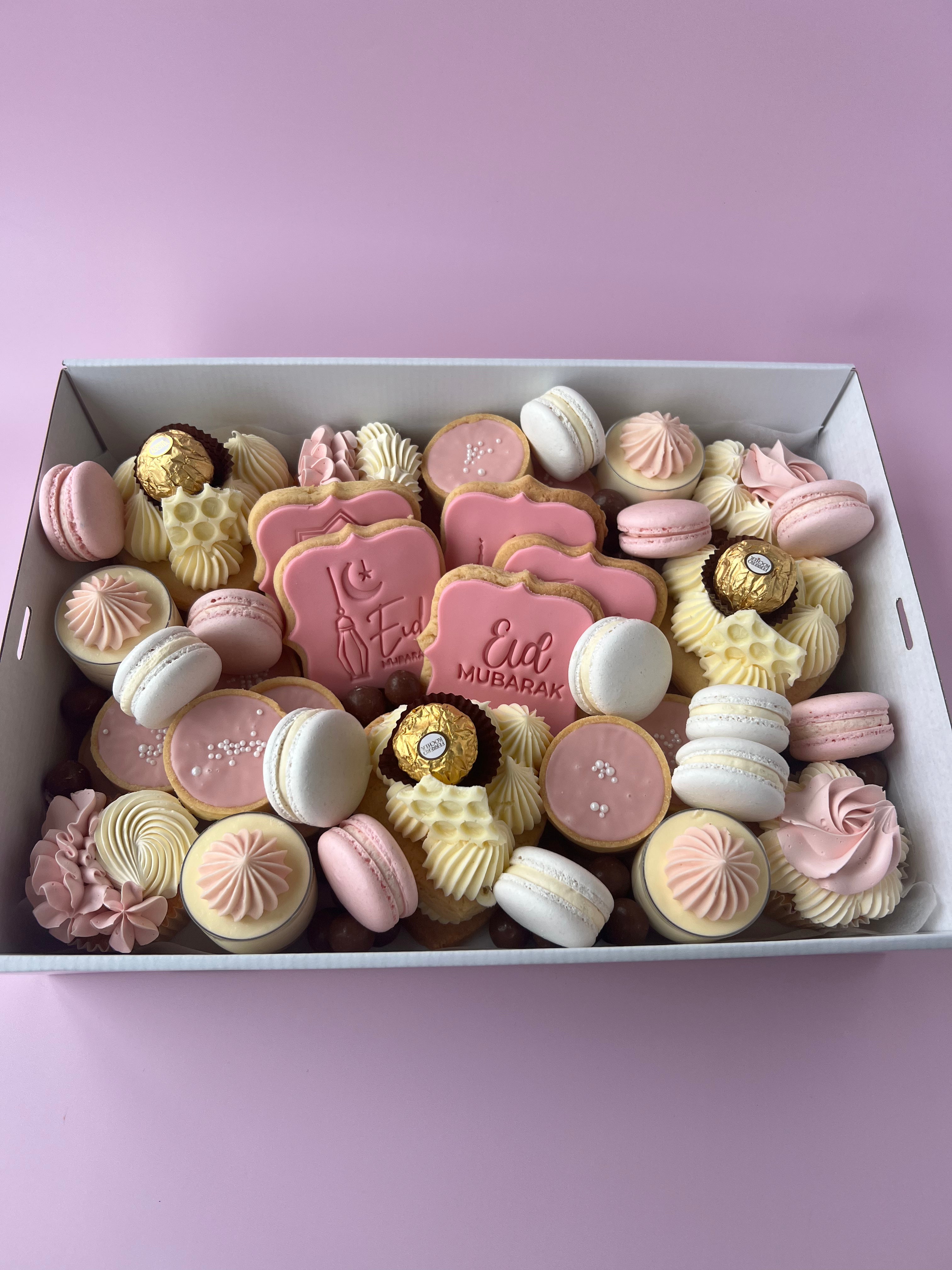 Ultimate Dessert Grazing Box - Large