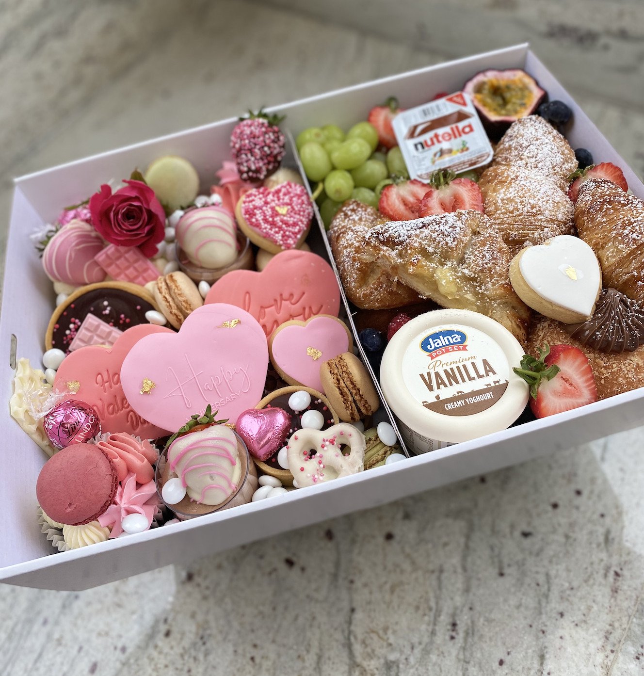 Sweet & Breakfast Grazing Box