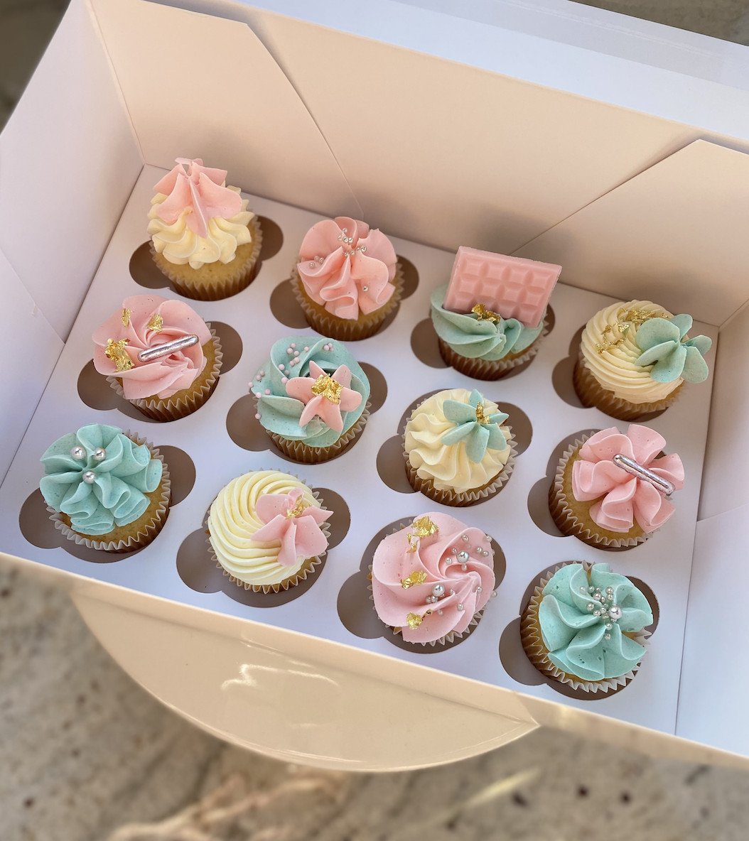 Mini Fancy Cupcakes