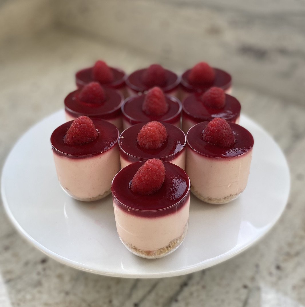 Mini Raspberry Cheesecake Deco Mini Raspberry Cheesecake | Sweet Sensations Melbourne