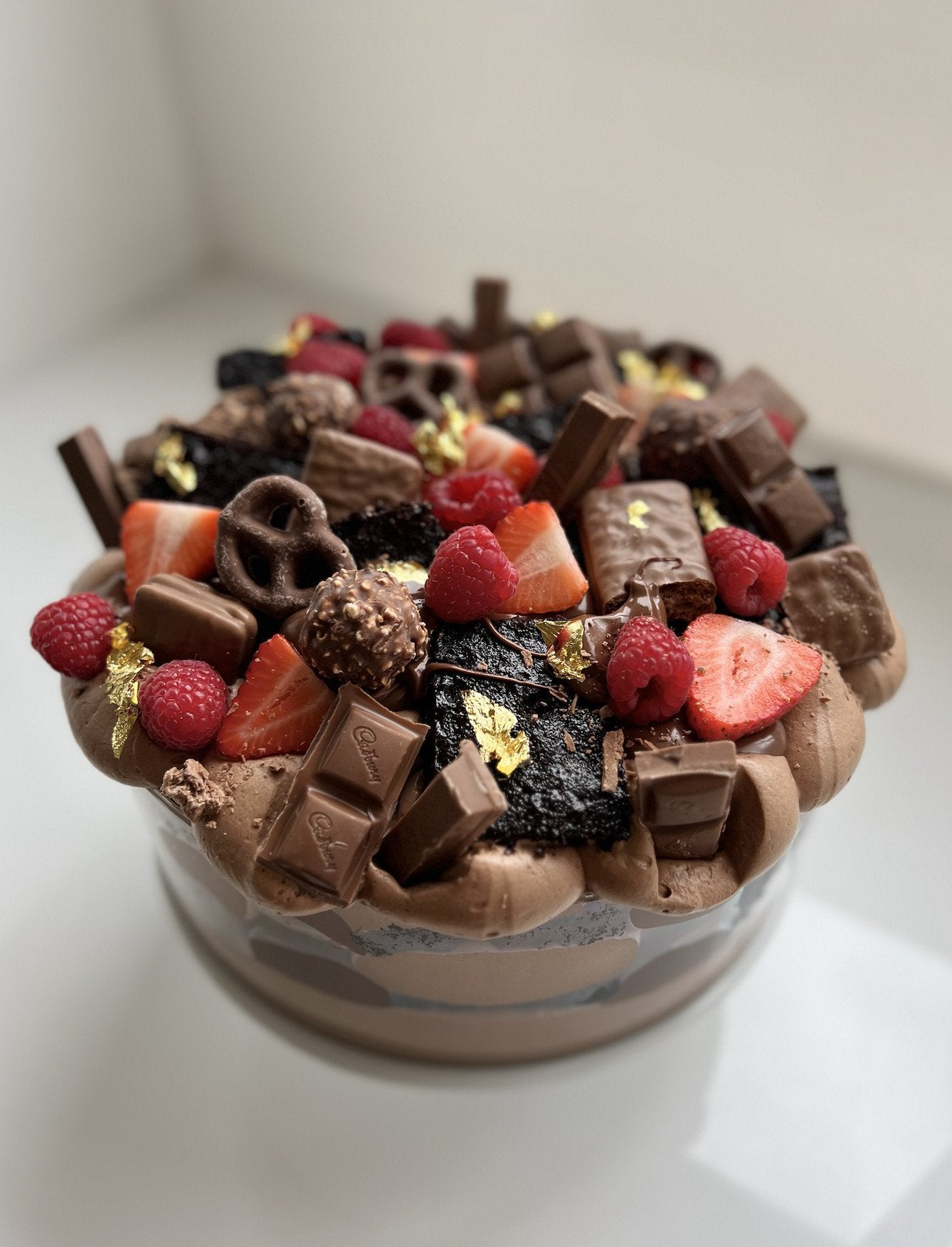 Chocolate Mud & Nutella Mousse Giant Cake Tub