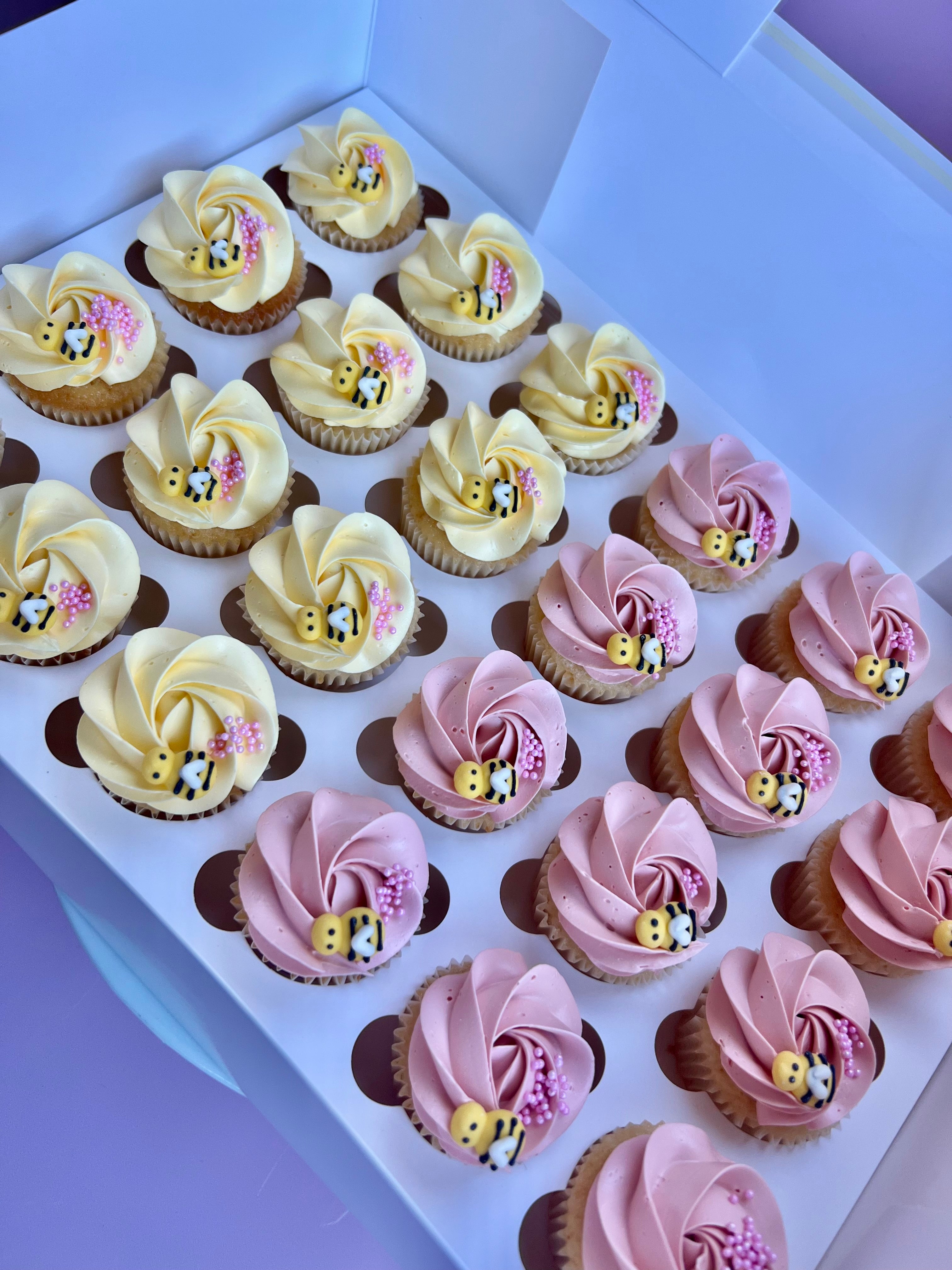 Mini Bees Cupcakes