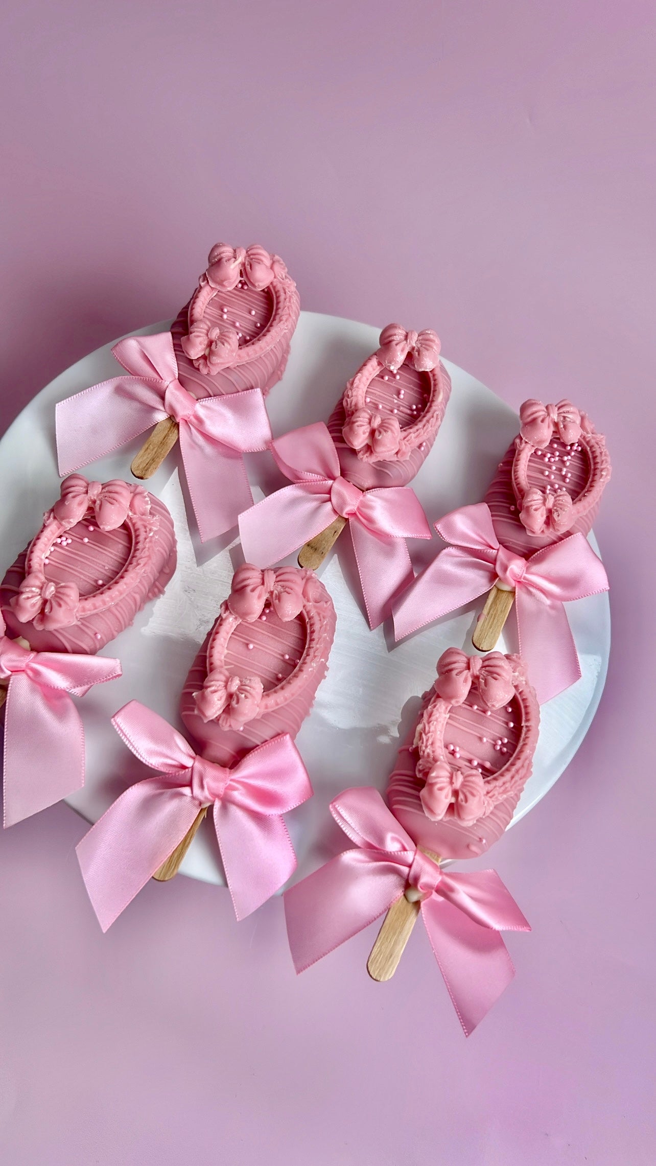 Bow Frame Cakesicles