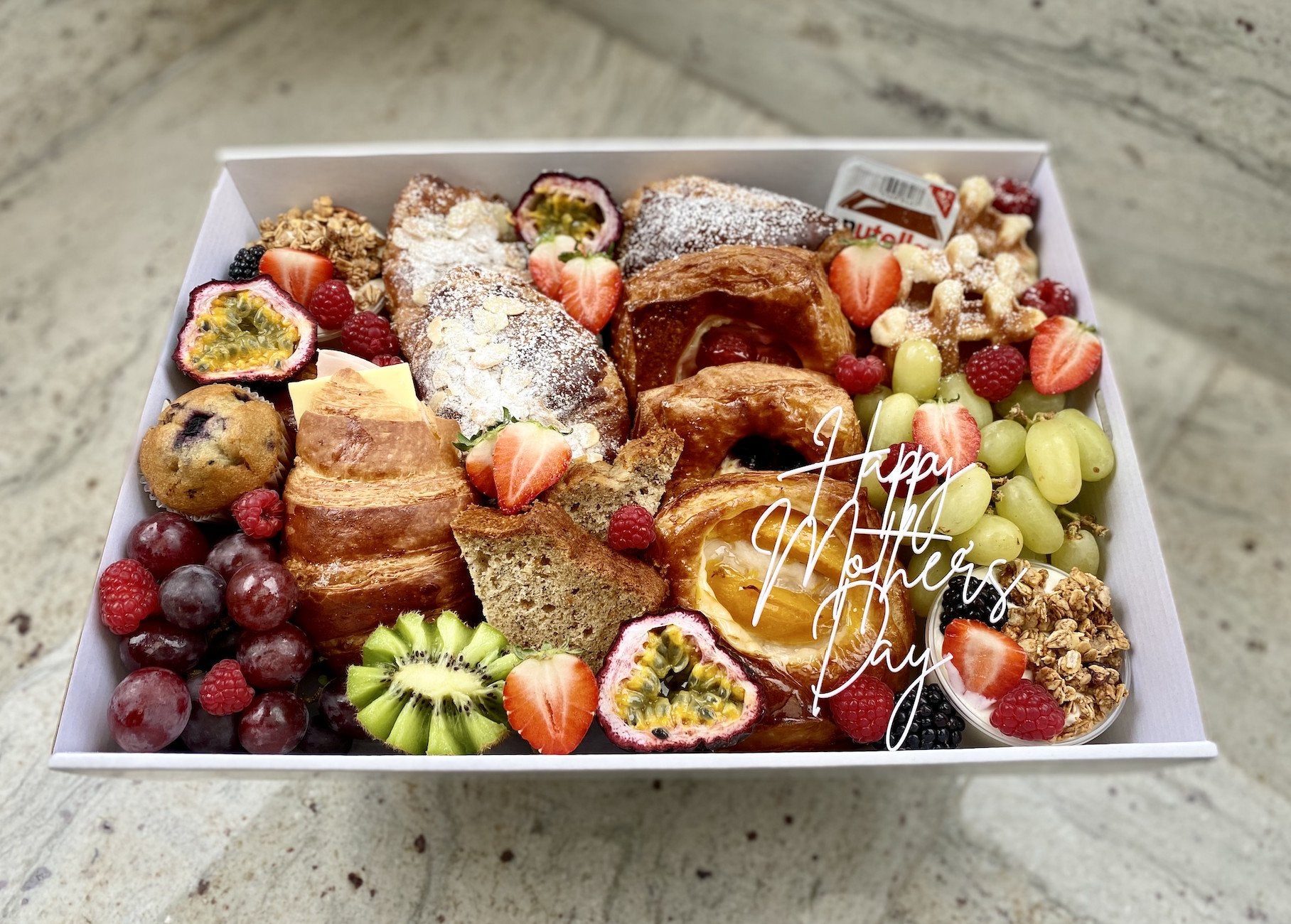 Medium Breakfast Grazing Box