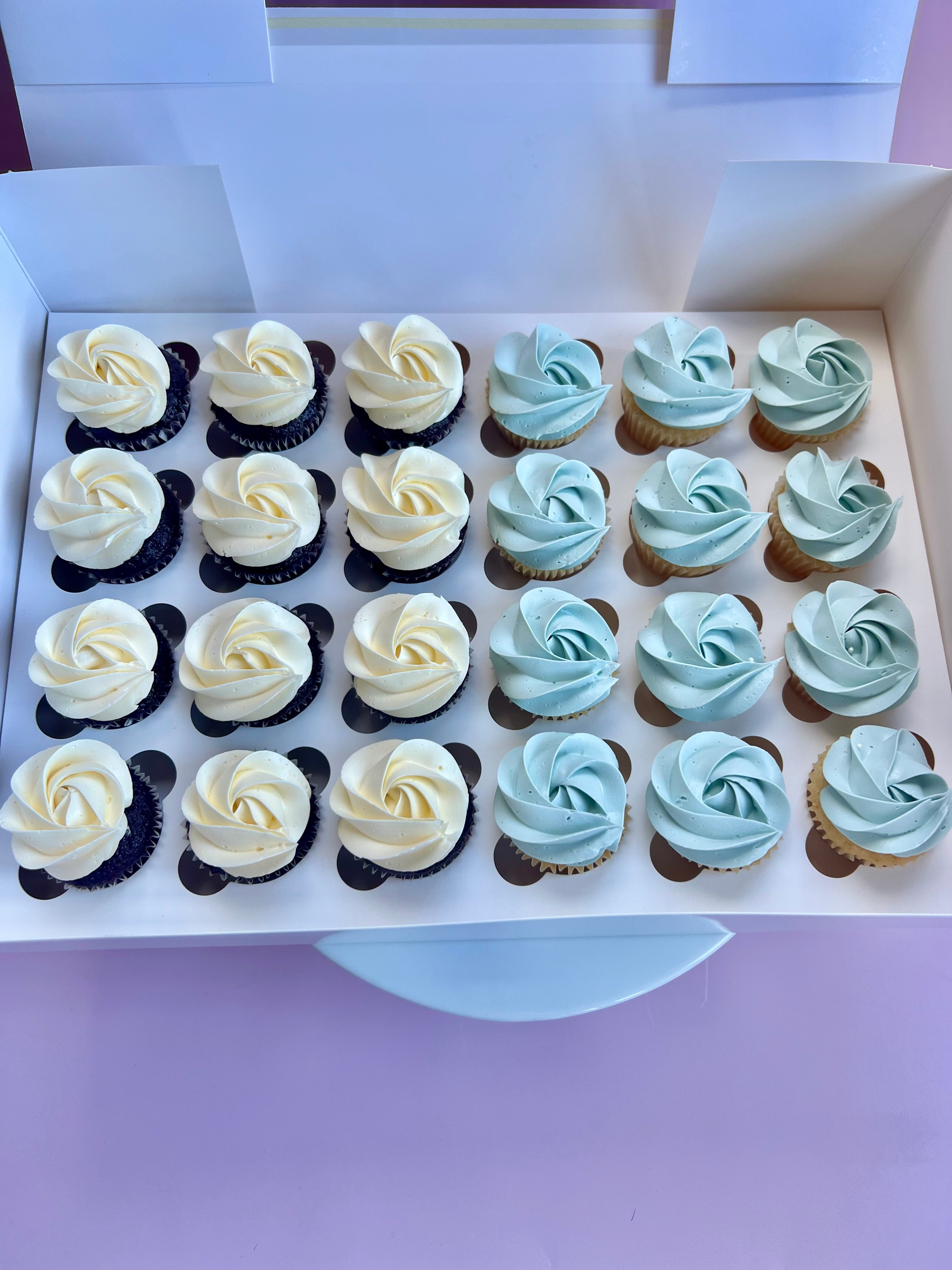 Mini Rosette Cupcakes