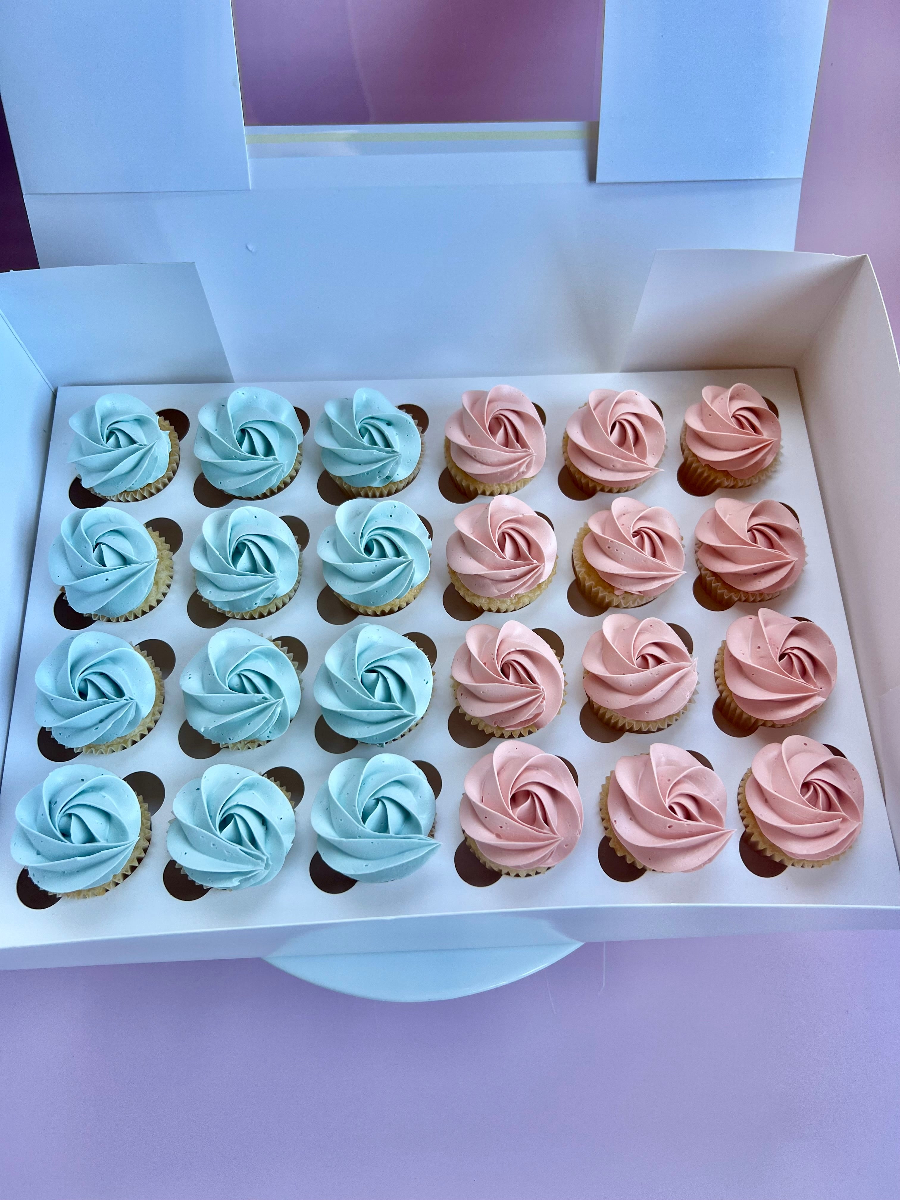 Mini Rosette Cupcakes