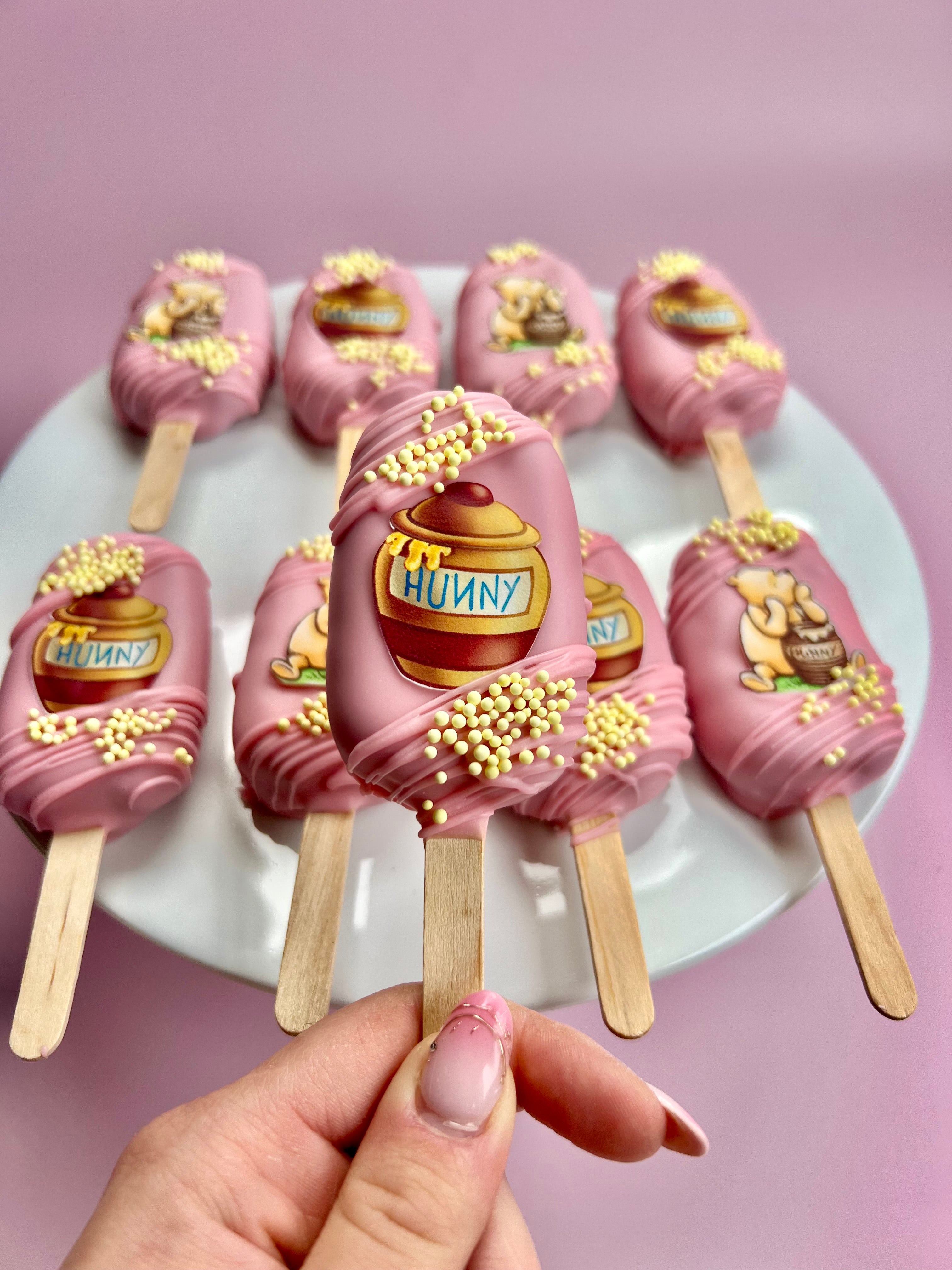 Winnie The Pooh Cakesicles